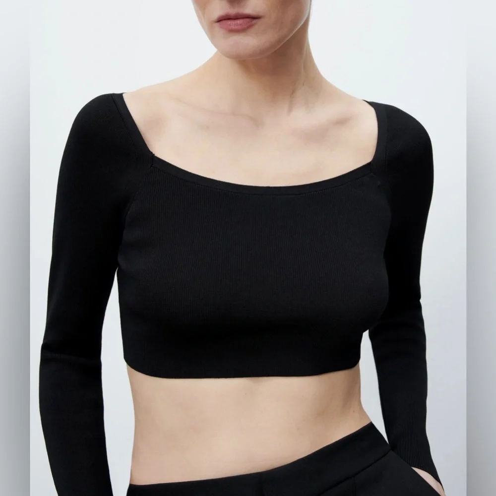 NWT Zara Women’s Knit Long Sleeve Crop Top